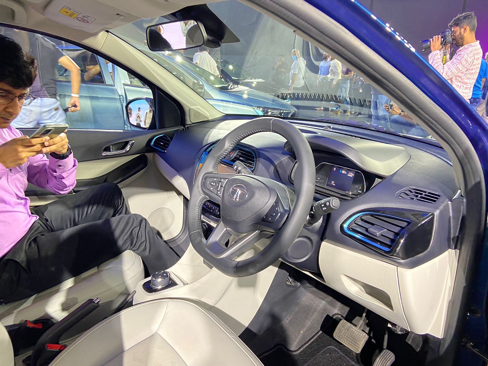Tata Tiago EV Steering Controls image
