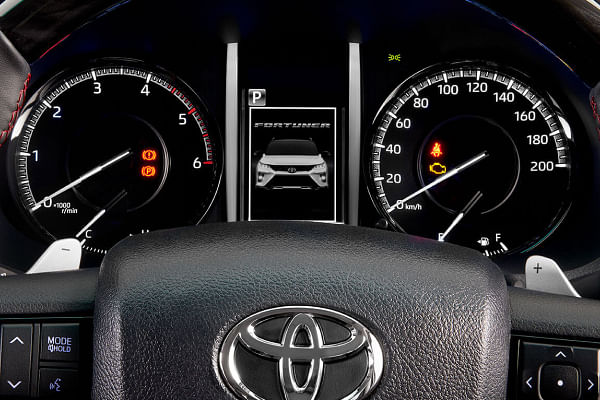 Toyota Fortuner Legender Speedometer Console image