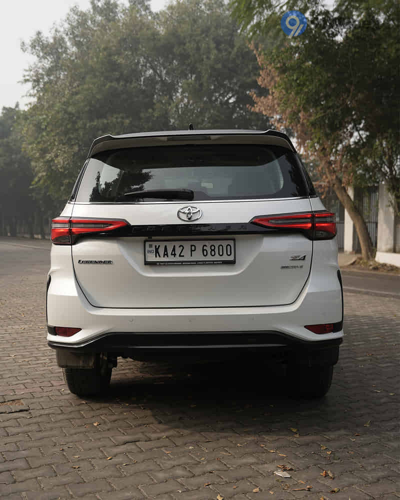 Toyota Fortuner Legender - Image 4