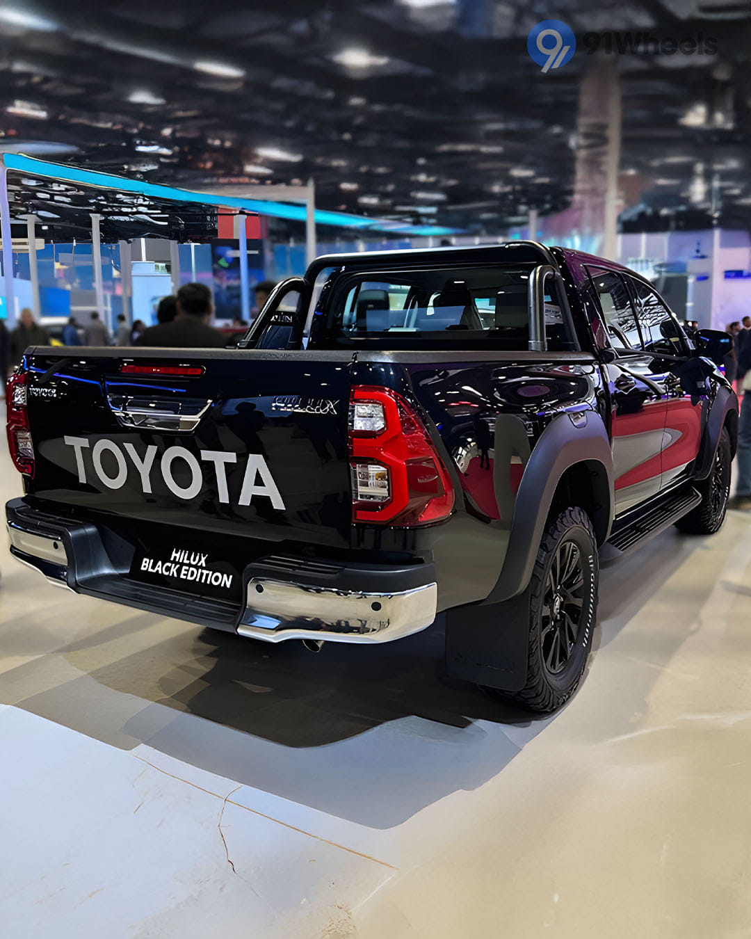 Bootspace & Utility - 1 Bootspace & Utility - 1