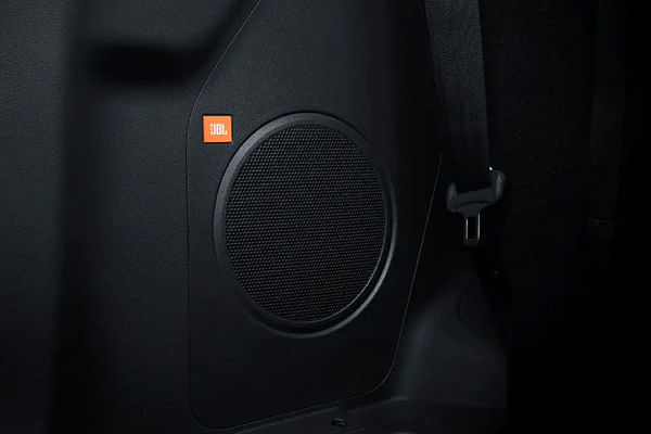 Toyota Innova Hycross Speakers image