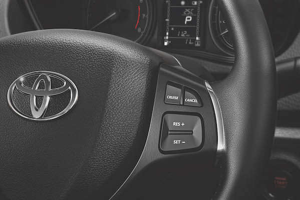 Toyota Urban Cruiser Steering Controls image
