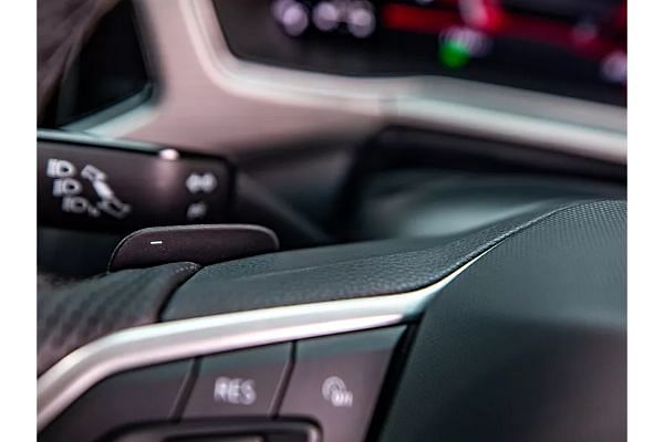 Volkswagen Taigun Steering Controls image