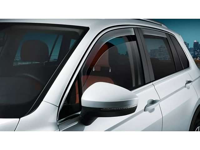 Volkswagen Tiguan Outside Mirrors image
