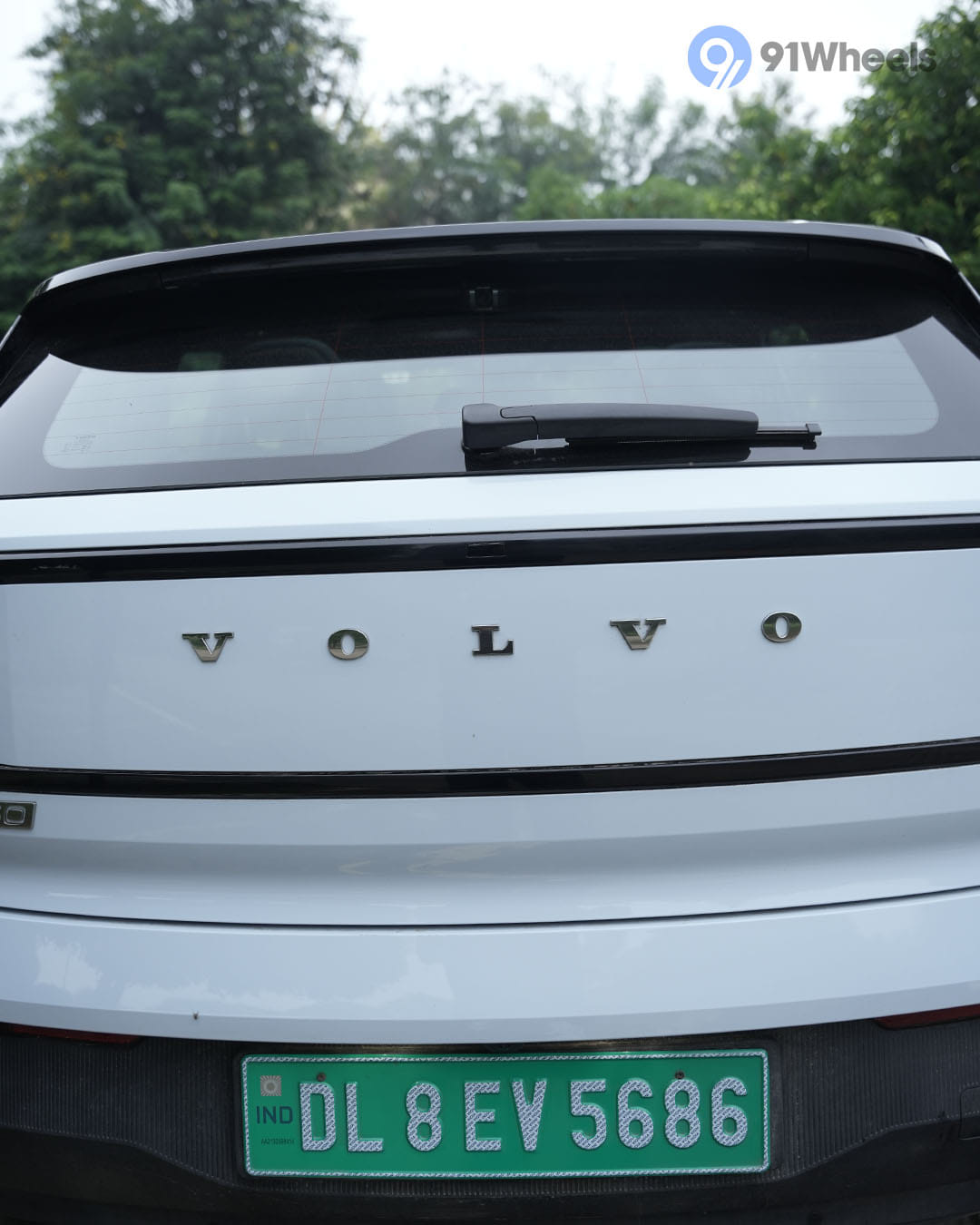 Bootspace & Utility - 1 Bootspace & Utility - 1