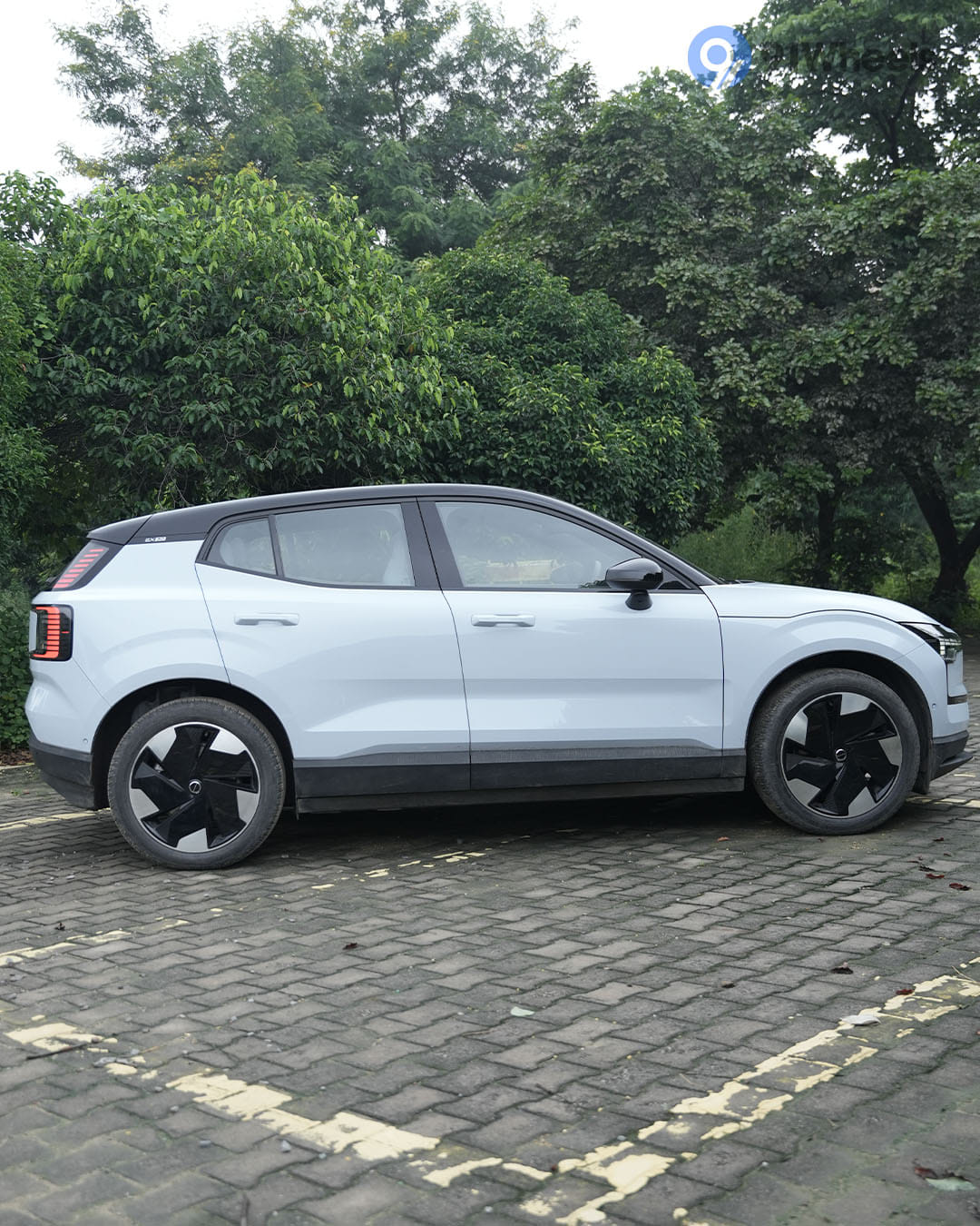 Outerview - 20 Outerview - 20