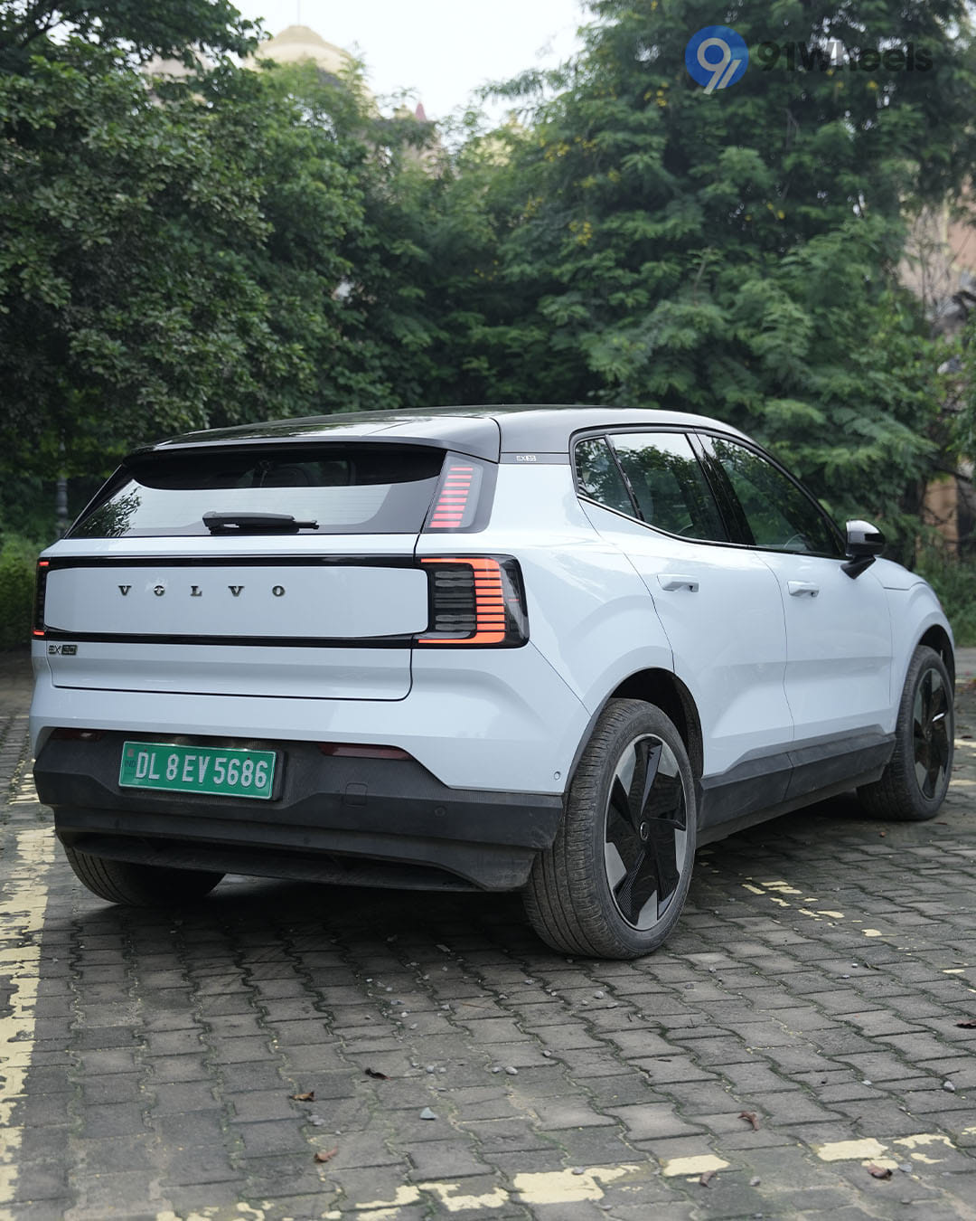 Outerview - 23 Outerview - 23