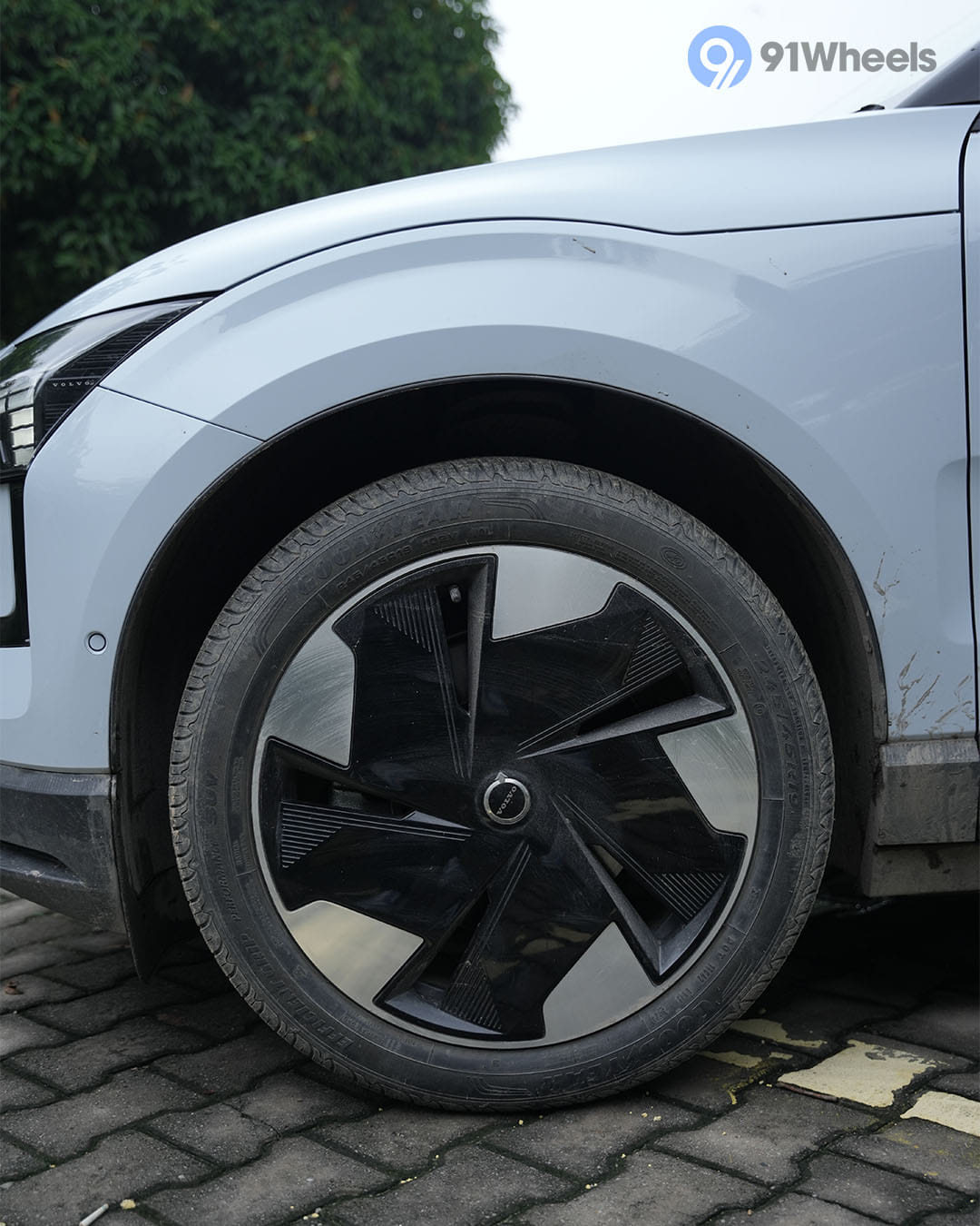 Outerview - 13 Outerview - 13