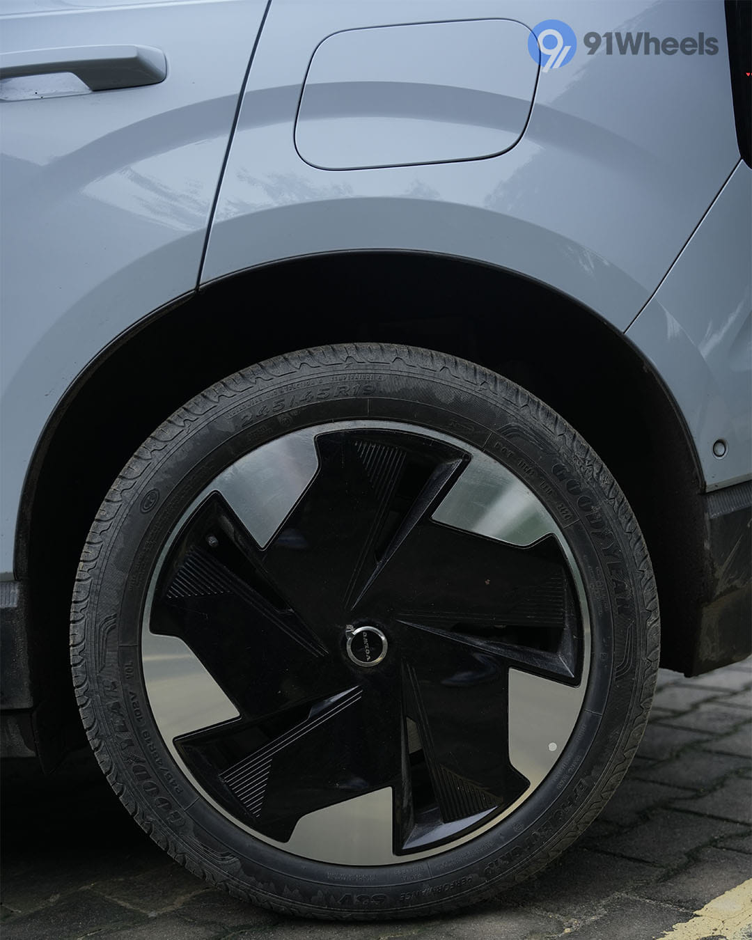 Outerview - 14 Outerview - 14