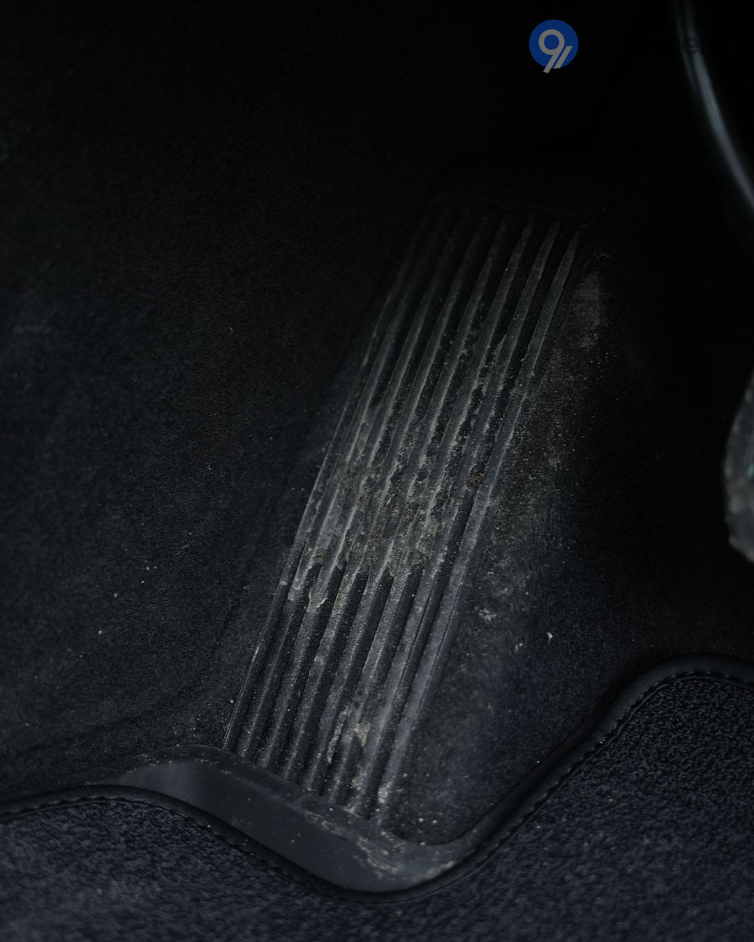 Driver Controls - 7 Driver Controls - 7