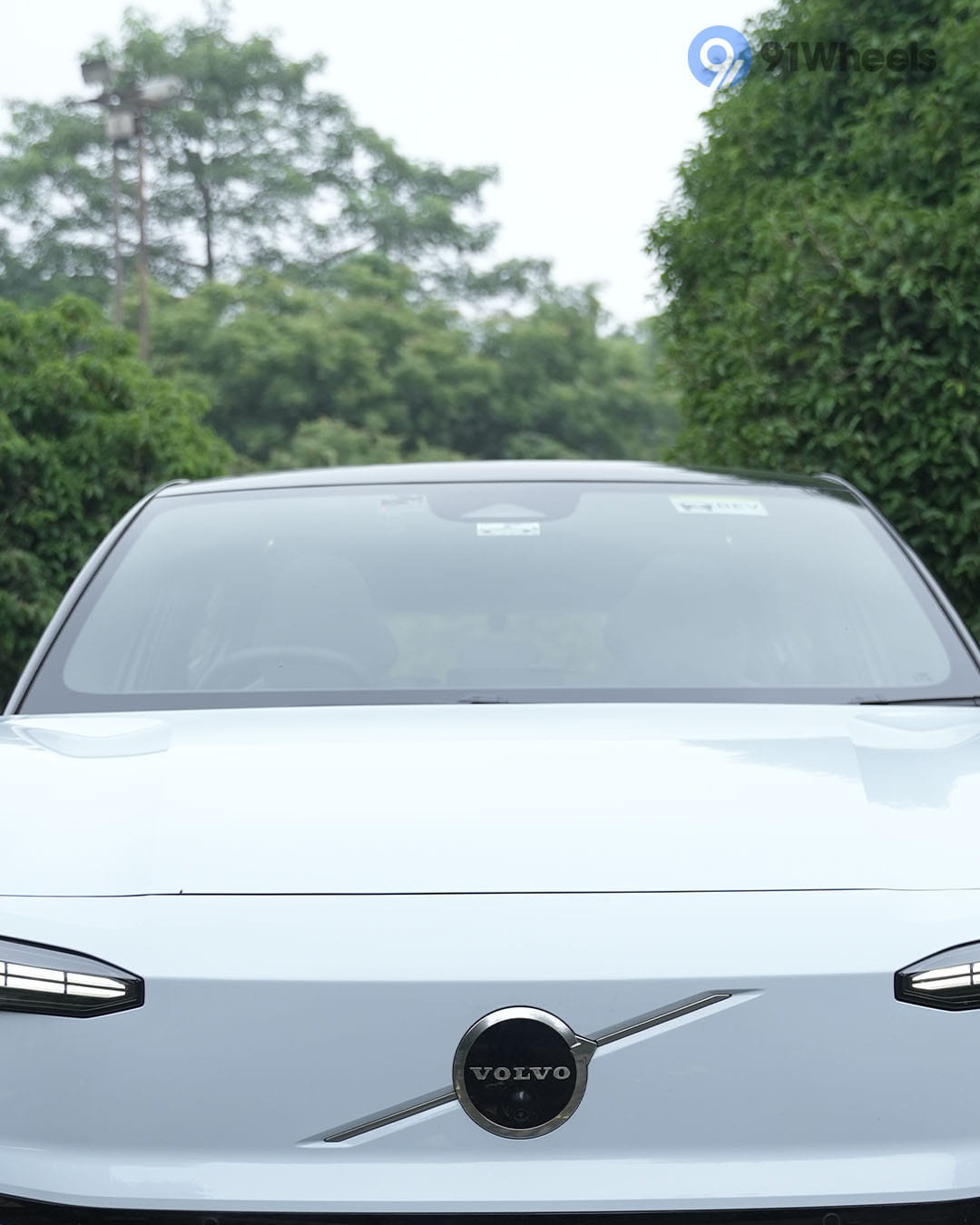 Headlights & Tail-lights - 1 Headlights & Tail-lights - 1