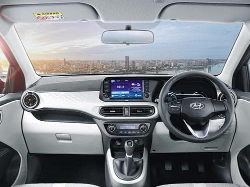 Hyundai Grand i10 NIOS 2020-2022  View From Rear image
