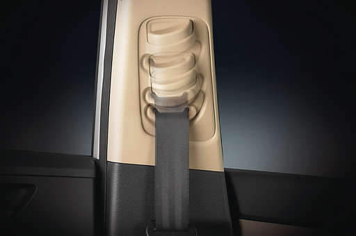 Hyundai Tucson Adjustable Seat Belt car image