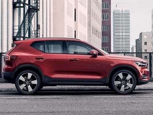 Volvo XC40 Fusion Red car image