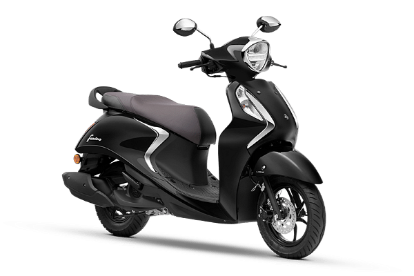 Yamaha Fascino 125 Fi-Hybrid  in Metallic Black