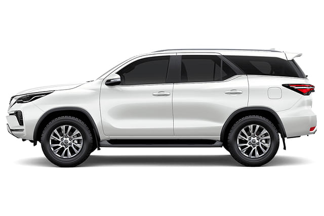 Toyota Fortuner  in White Pearl Crystal Shine