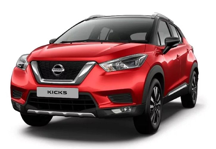 Nissan Kicks  in Fire Red with Onyx Black