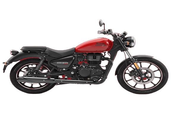 Royal Enfield Meteor 350  in Fireball Red