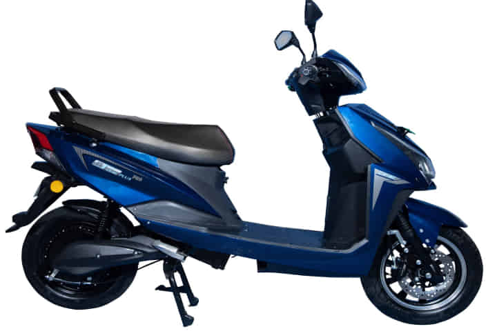 One Plus Pro in Blue One Plus Pro in Blue