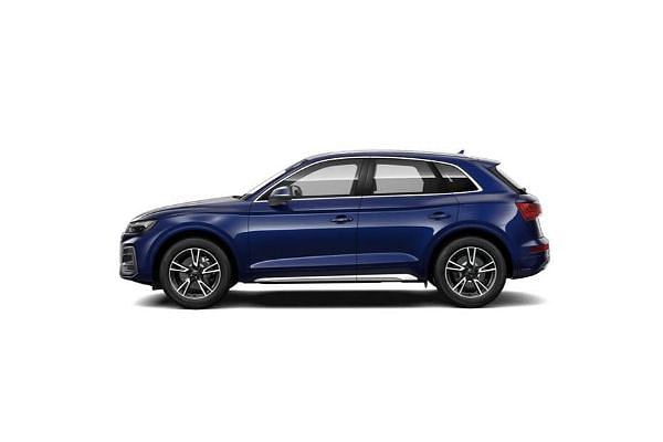 Audi Q5  in Navarra Blue Metallic