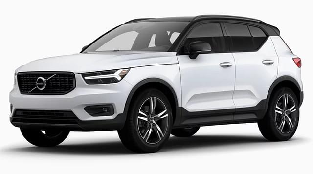 Volvo XC40  in Crystal White