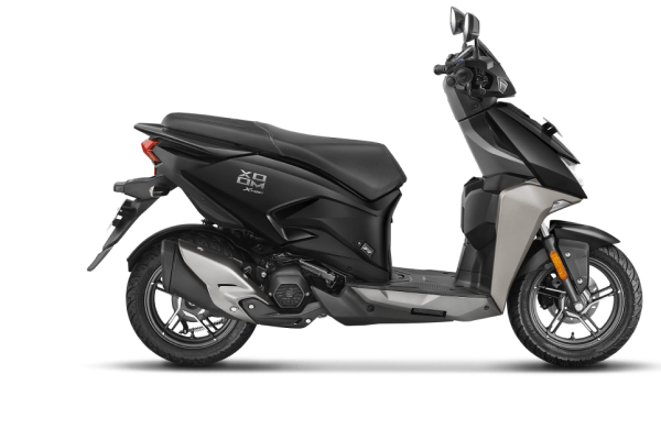 Hero Xoom 110 in Black Matte