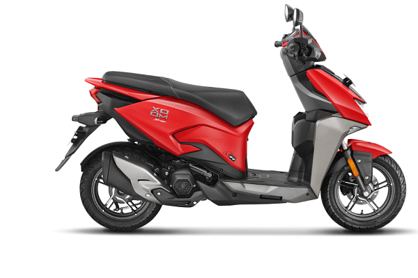Hero Xoom 110  in Sports Red