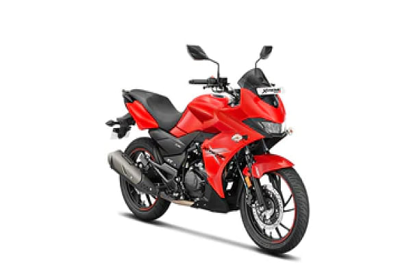 Hero Xtreme 200S  in Sports Red