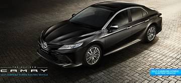 2020 toyota camry bs6 price in india
