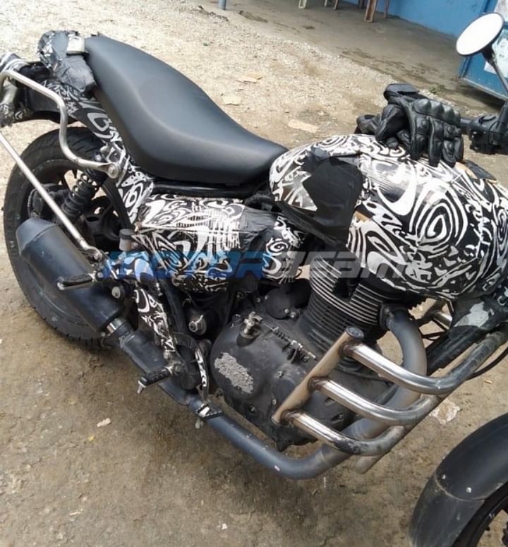 Upcoming Royal Enfield Hunter Spied On Test Reveals New Details