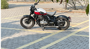 Jawa 42 Bobber