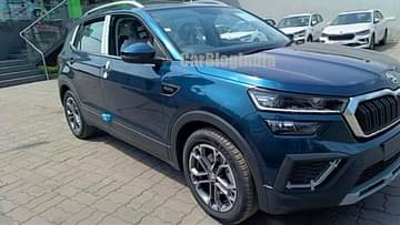 skoda kushaq blue