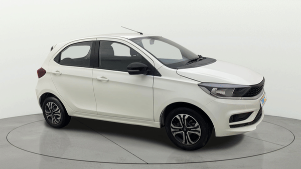 2024 Tata Tiago XT RHYTHM PETROL