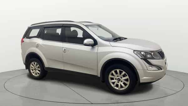 2017 Mahindra XUV500 2020-2021 W10 AT
