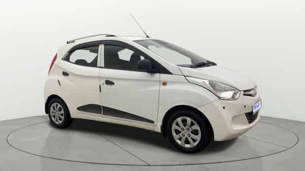 2017 Hyundai EON MAGNA +