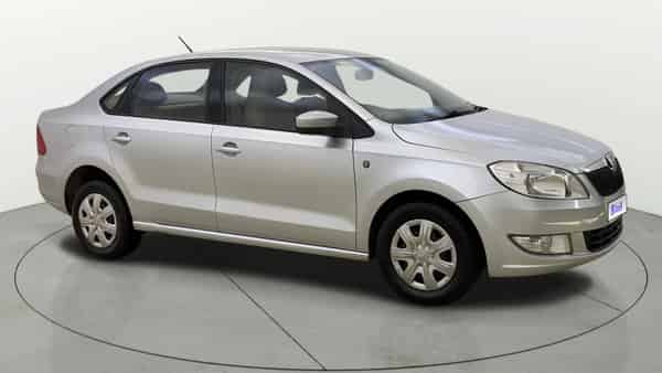 2015 Skoda Rapid 2021-2022 AMBITION 1.6 MPI MT