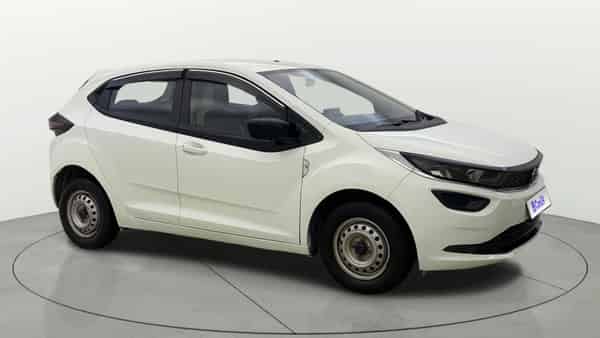 2020 Tata Altroz 2020-2025 XE PETROL