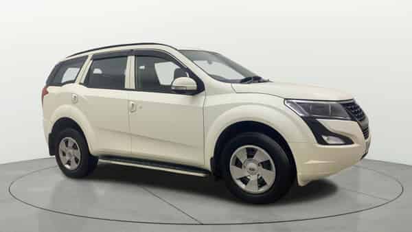 2021 Mahindra XUV500 2020-2021 W5