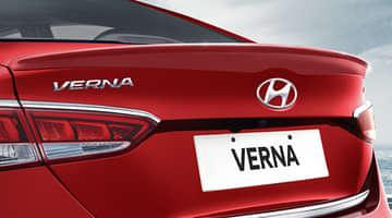 BOOT LID SPOILER