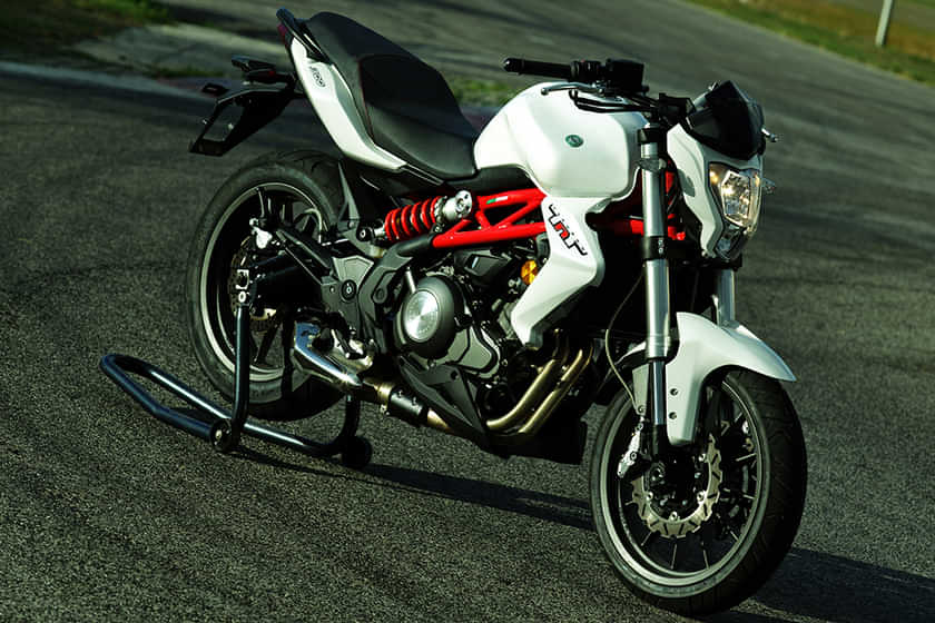 Benelli TNT 300   2017-2018 image