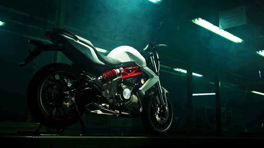 Benelli TNT 300   2017-2018 image