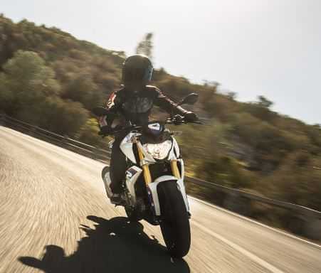 BMW G310R 2021-2023 image BMW G310R 2021-2023 image