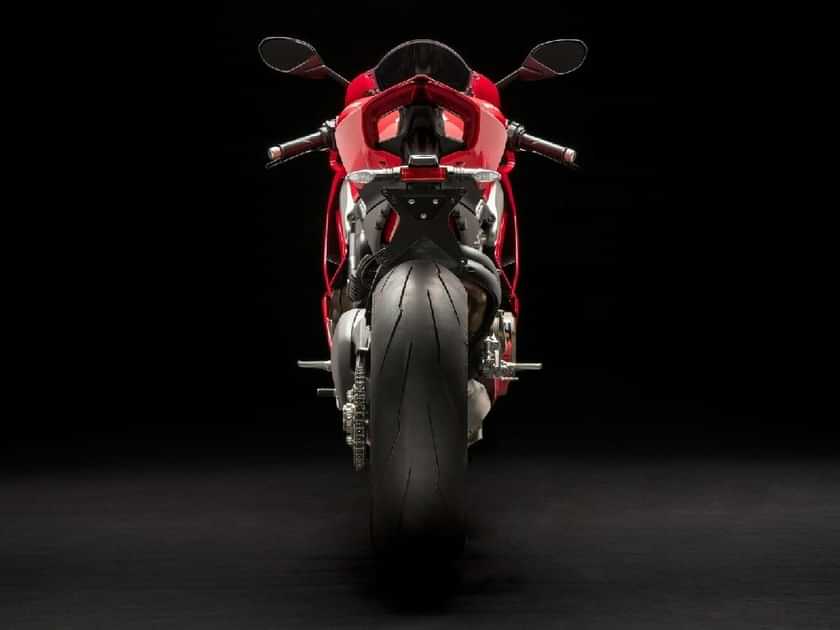 Ducati V4 Superbike 2020-2023 image