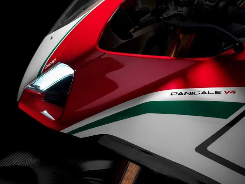 Ducati V4 Superbike 2020-2023 image