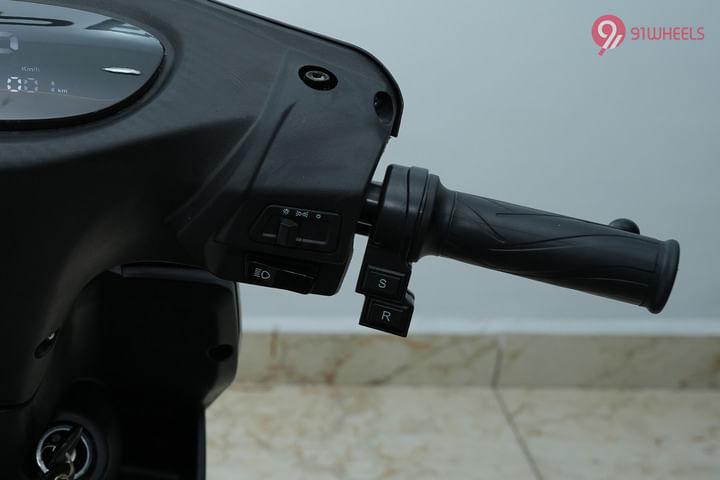 Ampere Reo Right Side Handelbar Throttle Grip