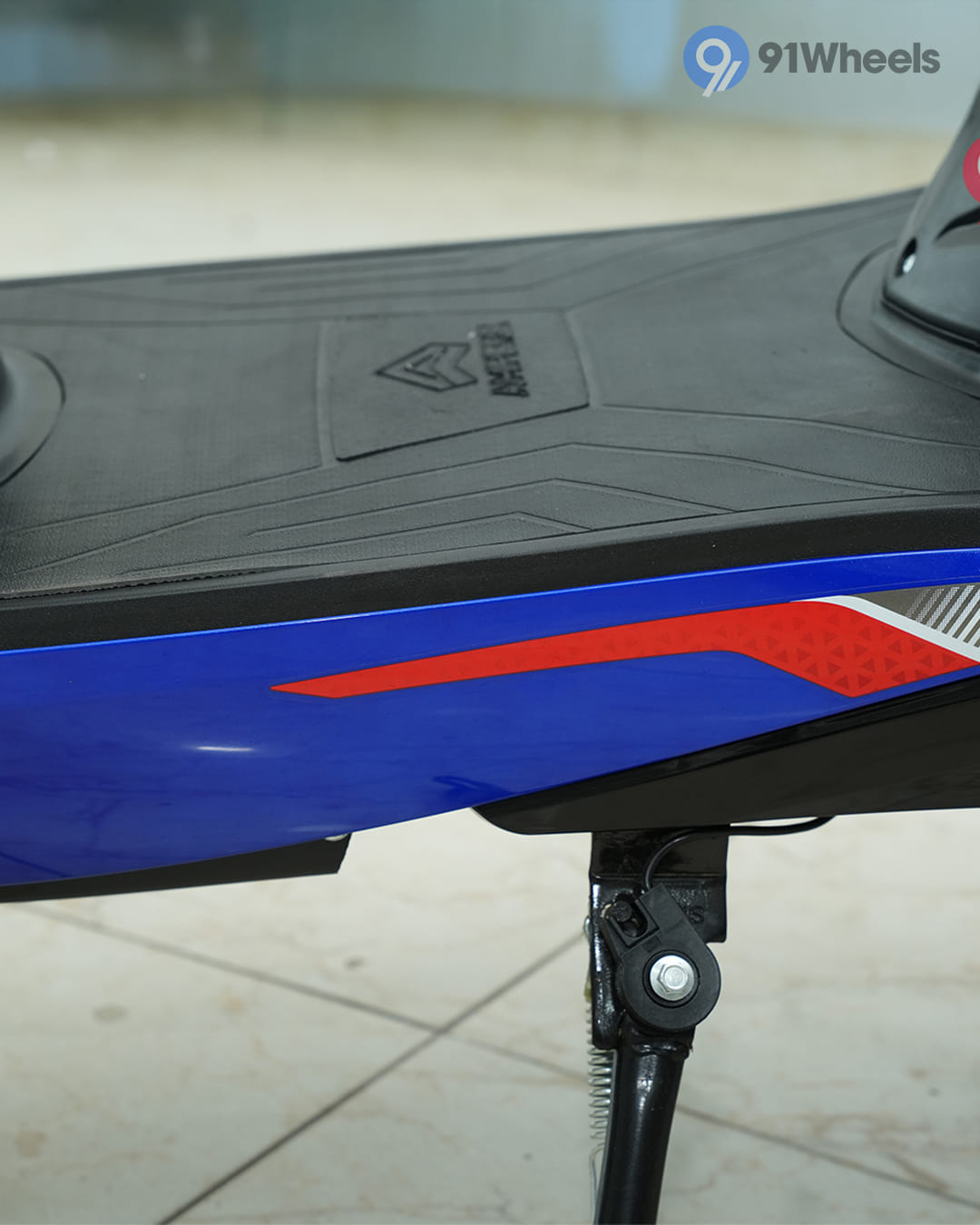 Stands & Utility - 1