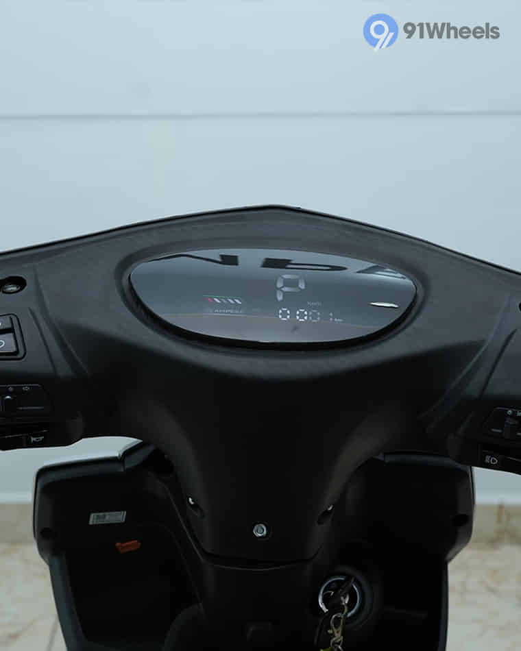 Handlebar & Console Area - 4