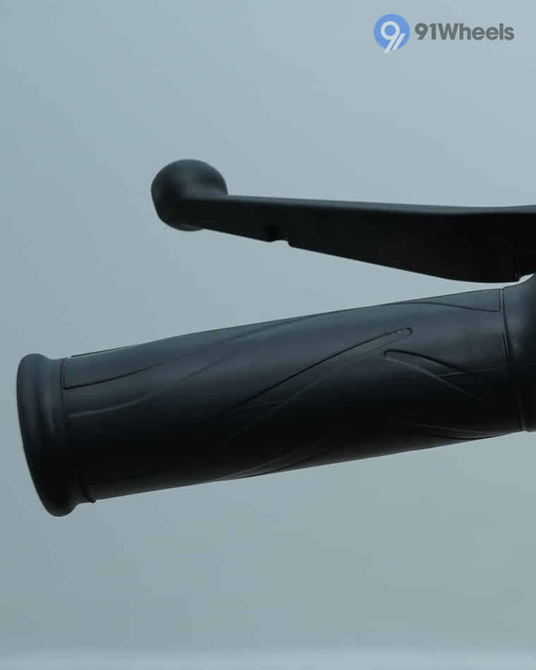 Handlebar & Console Area - 5