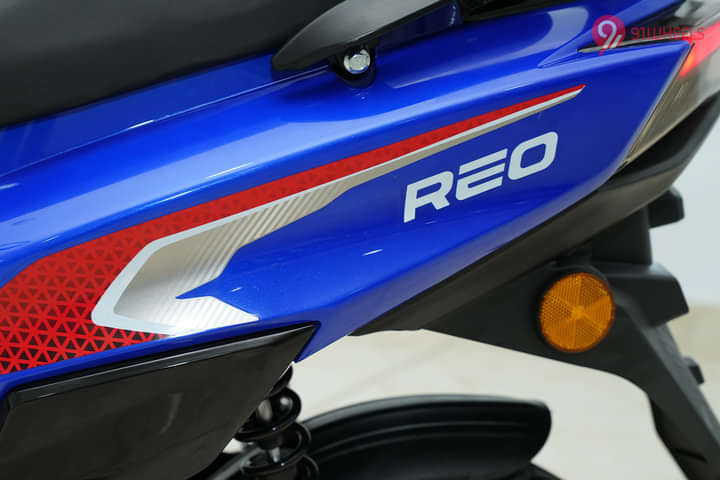 Ampere Reo Seat Remove/Fix Lock