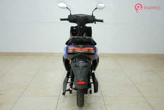 Ampere Reo Rear View Ampere Reo Rear View